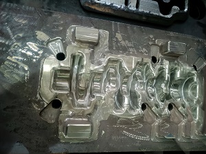 �ȶ�ģ�߶Ѻ���ĥ��˿