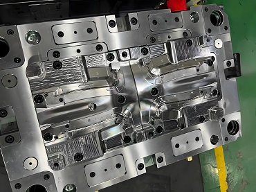 ��ѹģ�߶Ѻ�Ч��